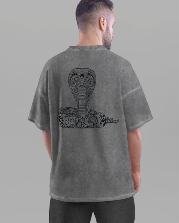 Męska koszulka oversize <br>Cobra - efekt sprania