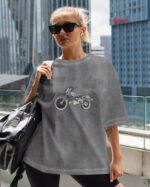 Damska koszulka oversize <br>Klasyczny Motocykl - efekt sprania