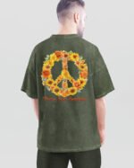 Męska koszulka oversize <br>Kwiatowy Symbol Pokoju - efekt sprania