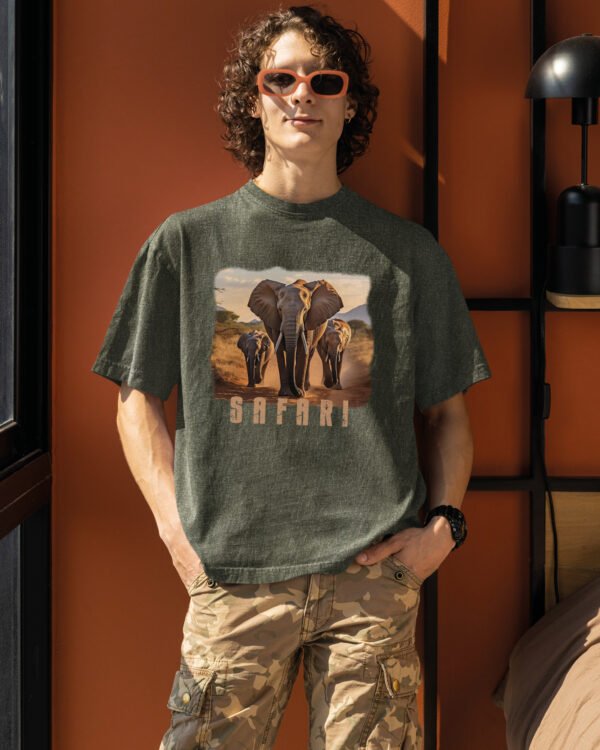 Męska koszulka oversize <br>Safari - efekt sprania