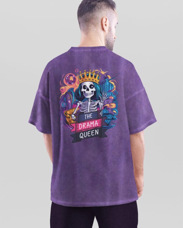 Męska koszulka oversize <br>The Drama Queen - efekt sprania
