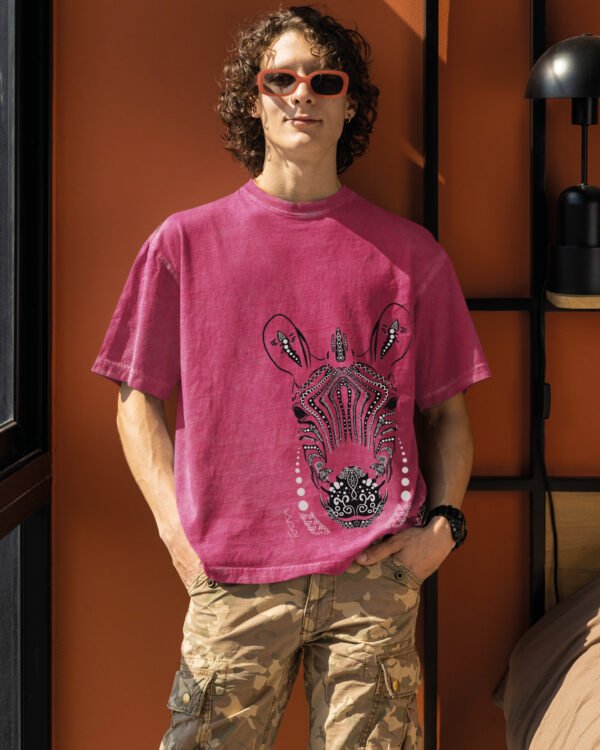 Męska koszulka oversize <br>Zebra, edycja White - efekt sprania