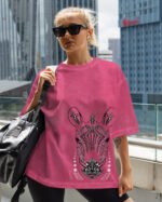Damska koszulka oversize <br>Zebra, edycja White - efekt sprania