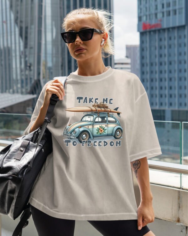 Damska koszulka oversize <br>Freedom - efekt sprania