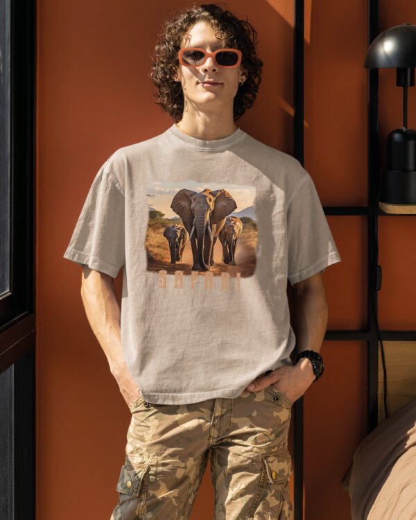Męska koszulka oversize <br>Safari - efekt sprania