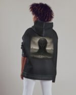Bluza oversize z kapturem czarna <br>Mroczne drzewo, surrealizm <br>Inspiracja Beksińskim - M. Byai