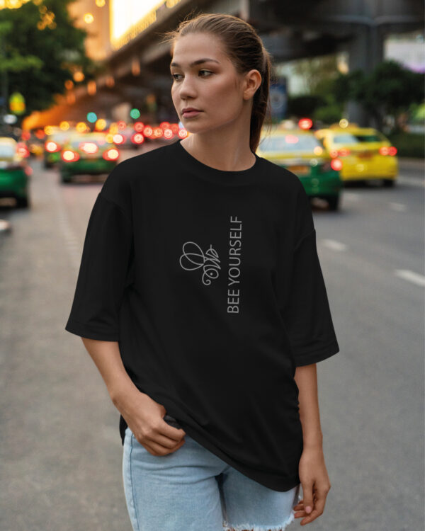 PLO 003GREY Tshirt Oversize Black3 Koszulka Gruba Premium <br>Bee Yourself - nadruk z zamszu