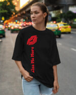 PLO 021RED SIL Tshirt Oversize Black3 Koszulka Gruba Premium <br>Kiss me More - nadruk silikonowy pionowy