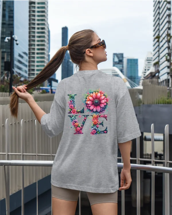 Damska koszulka oversize <br>Love Blossoms
