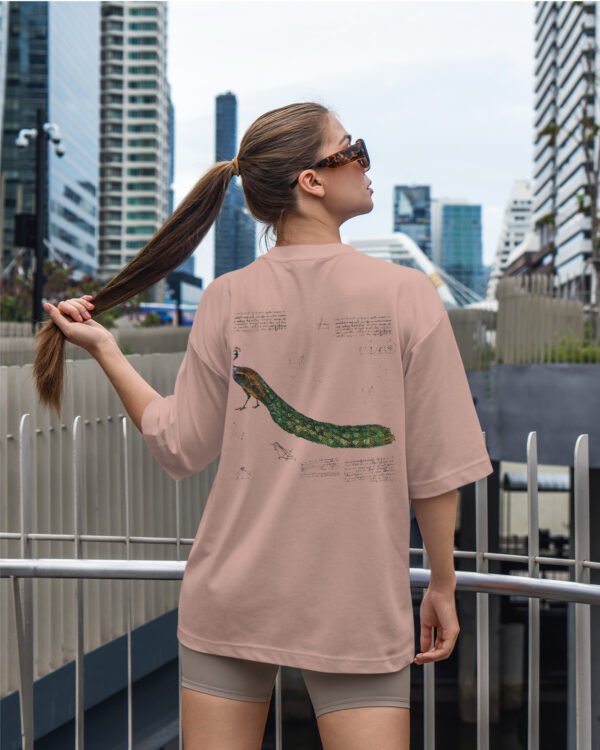 Damska koszulka oversize <br>Elegancki wzór Pawia