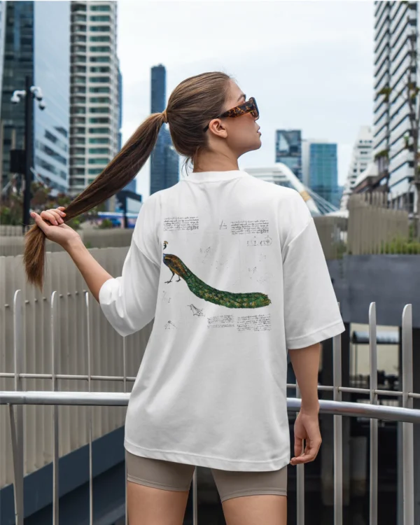 Damska koszulka oversize <br>Elegancki wzór Pawia
