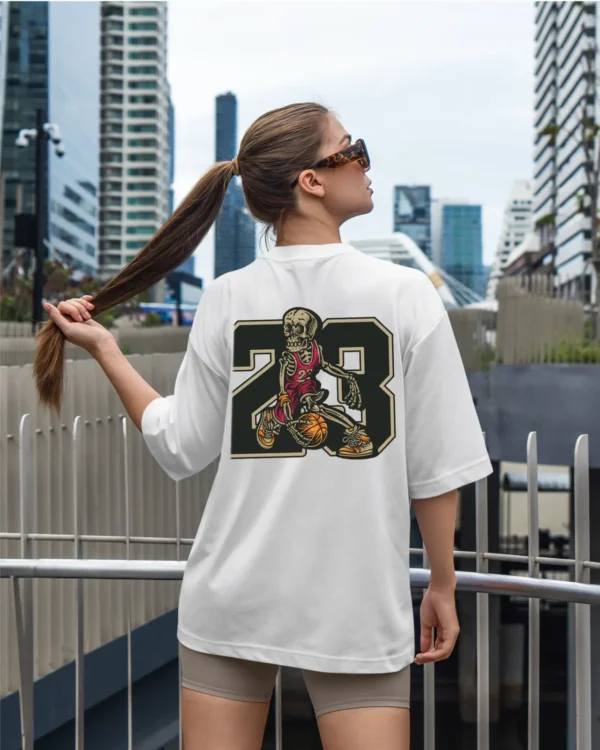 TL0474BIG Tshirt Oversize White23 Damska koszulka Gruba Premium <br>Szkielet Koszykarz 23
