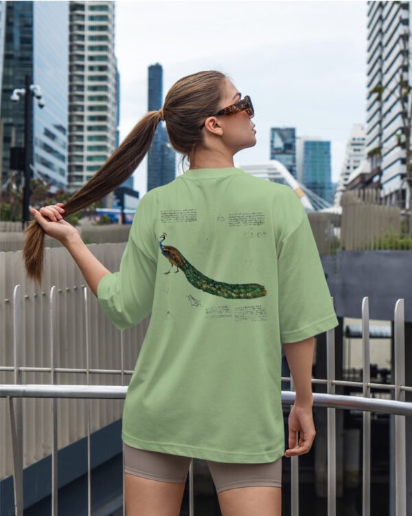 Damska koszulka oversize <br>Elegancki wzór Pawia