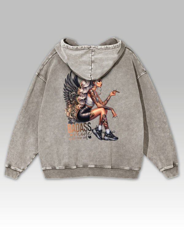 Bluza oversize z kapturem <br>Niegrzeczny Anioł – efekt sprania