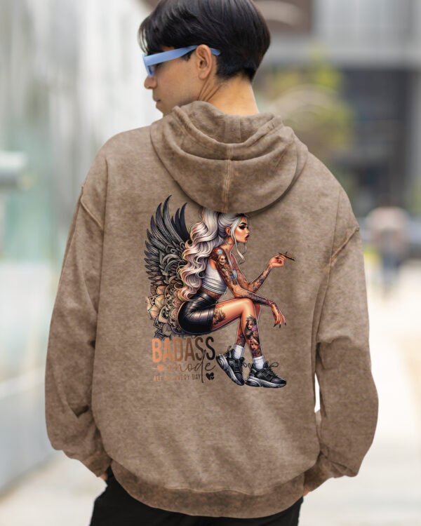 Bluza oversize z kapturem <br>Niegrzeczny Anioł – efekt sprania