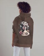 Bluza oversize z kapturem <br>Królowa Cieni – efekt sprania