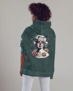 Bluza oversize z kapturem <br>Królowa Cieni – efekt sprania