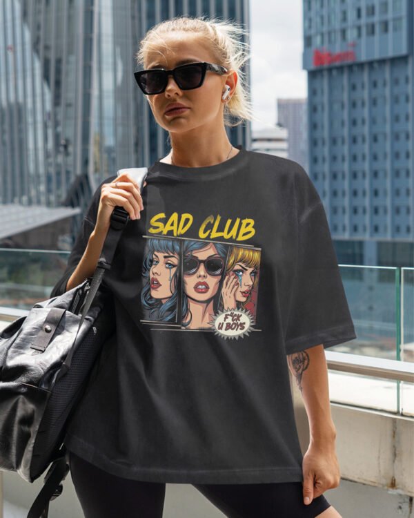 Koszulka oversize efekt sprania <br>Klub Złamanych Serc