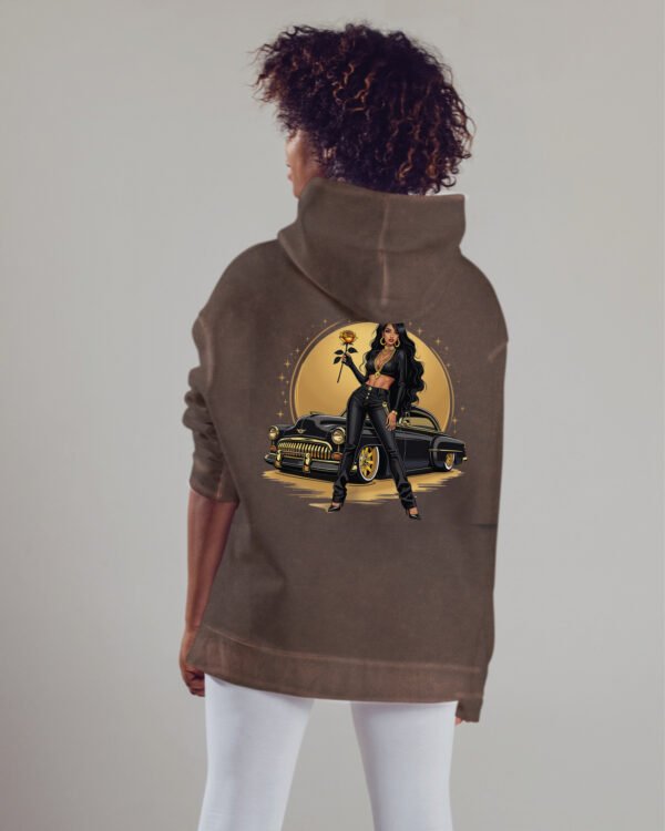 Bluza oversize z kapturem <br>Królowa Ulicy – efekt sprania
