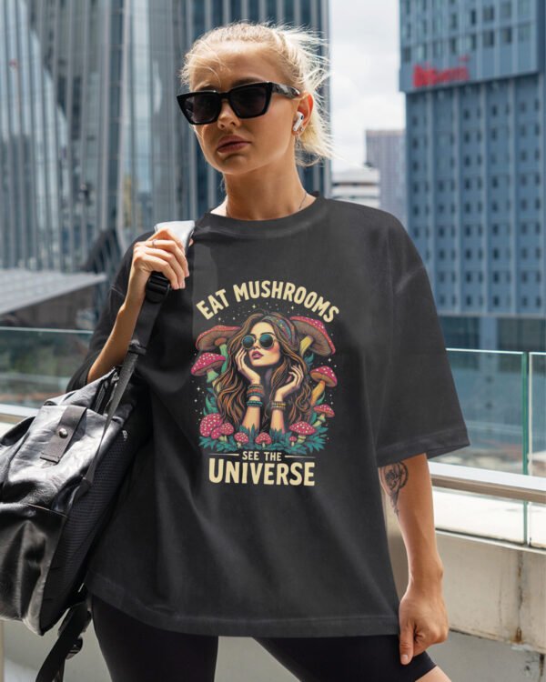 Koszulka oversize efekt sprania <br>Magiczne Grzyby