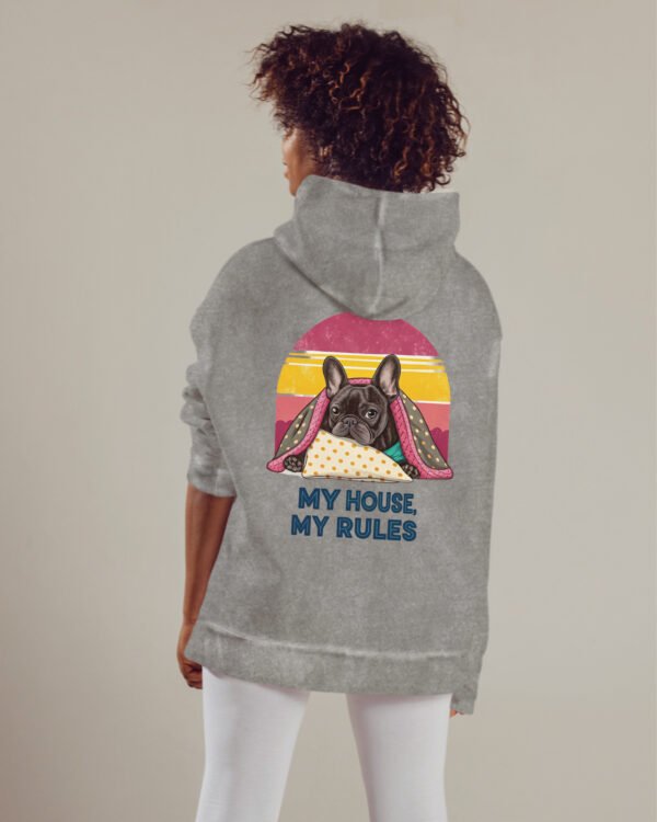 Bluza oversize z kapturem <br>Król Kanapy – efekt sprania