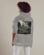 Bluza oversize z kapturem <br>Czaszki i zamek <br>Inspiracja Beksińskim - M. Byai