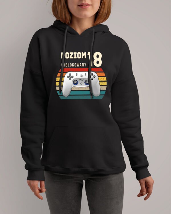 Bluza z kapturem na 18 <br>Poziom 18 odblokowany
