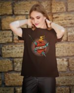 Koszulka w stylu tatuażu <br>Serce z płomieniem i sztyletem