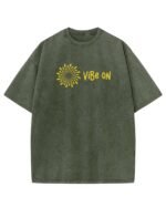 Koszulka oversize efekt sprania <br>Zamszowy nadruk Vibe ON