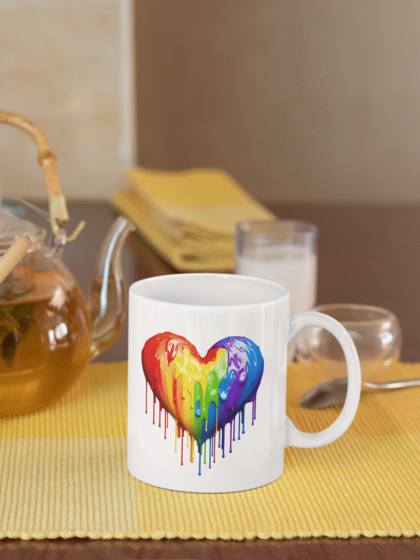 TL SUB MUG WH 0368 01 Tęczowy kubek Pride z sercem w stylu dripping art