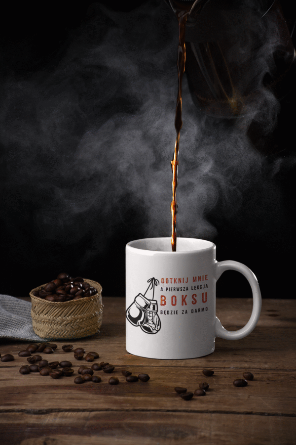 Śmieszny kubek z nadrukiem o boksie