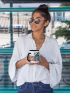 TL SUB MUG WHBK 0668 02 Kubek z napisem Off My Meds z czarnym humorem