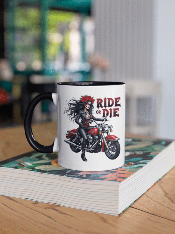 Kubek Ride or Die z motocyklistką - Kobieca siła i styl