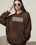 Bluza oversize z kapturem <br>na Dzień Matki z napisem MAMA