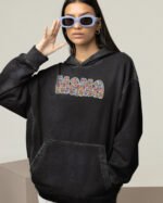 Bluza oversize z kapturem <br>na Dzień Matki z napisem MAMA