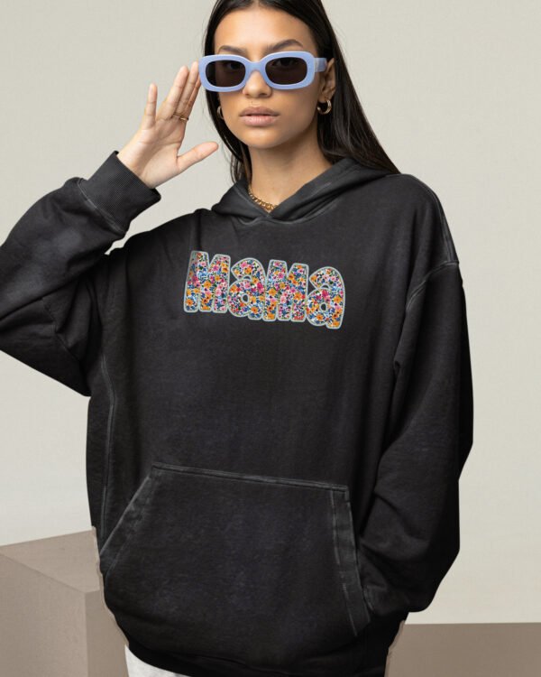 Bluza oversize z kapturem <br>na Dzień Matki z napisem MAMA