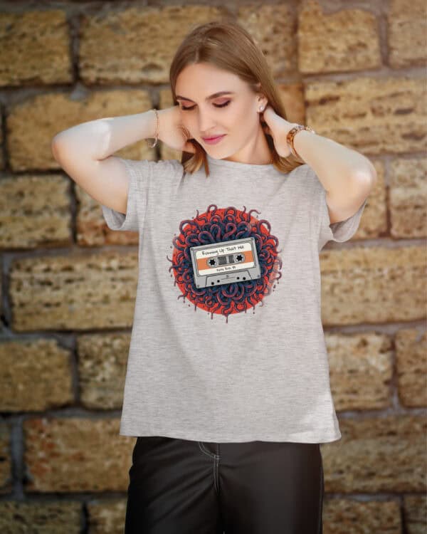 1496 (5) Koszulka Stranger Things Znana Muzyka Kaseta