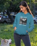 1703 (20) Bluza z kapturem <br>Prezent dla Bibliotekarza Kolarz Artystyczny